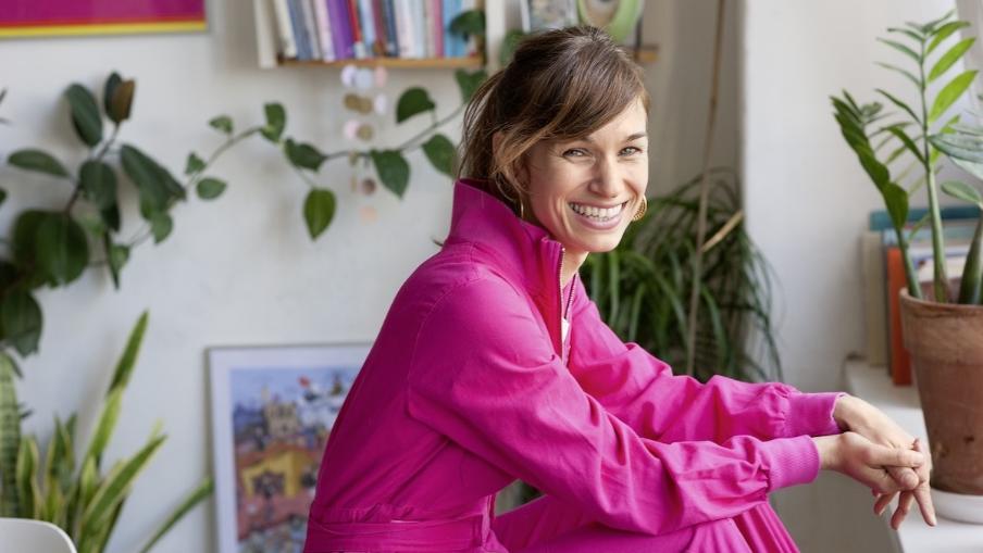 
		Portrait of the Author: Alexandra Klobouk
	